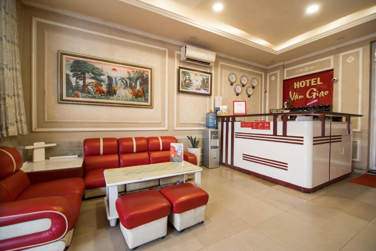 הו צ'י מין סיטי Van Giao Hotel מראה חיצוני תמונה