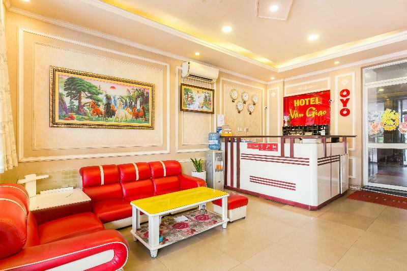 הו צ'י מין סיטי Van Giao Hotel מראה חיצוני תמונה